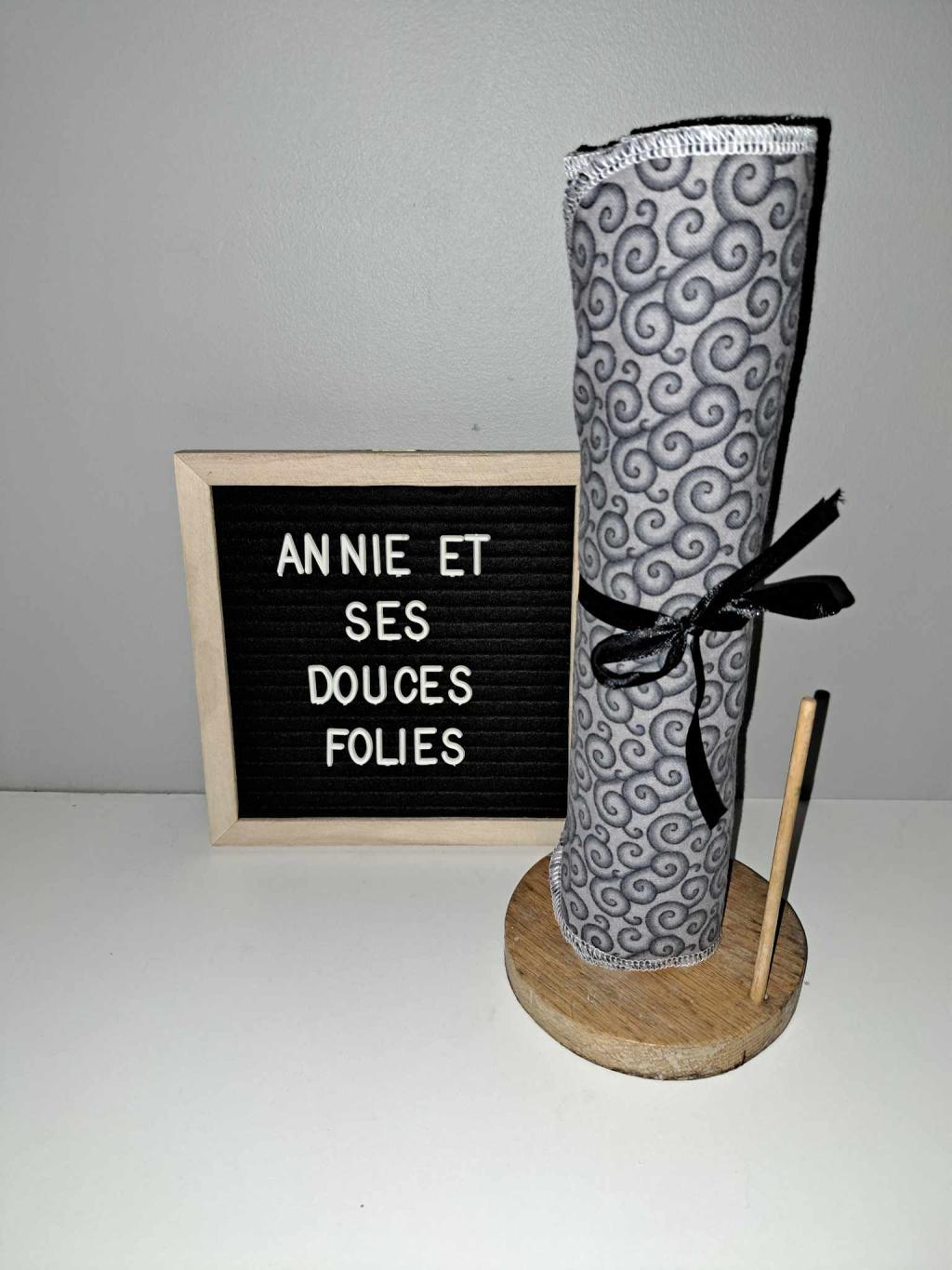 Encouragez local grâce à notre boutique en ligne gratuite pour les artisans du Québec tel que Annie et ses douces folies. Annie et ses douces folies est un artisan du Québec offrant des produits artisanaux québécois de qualité.
